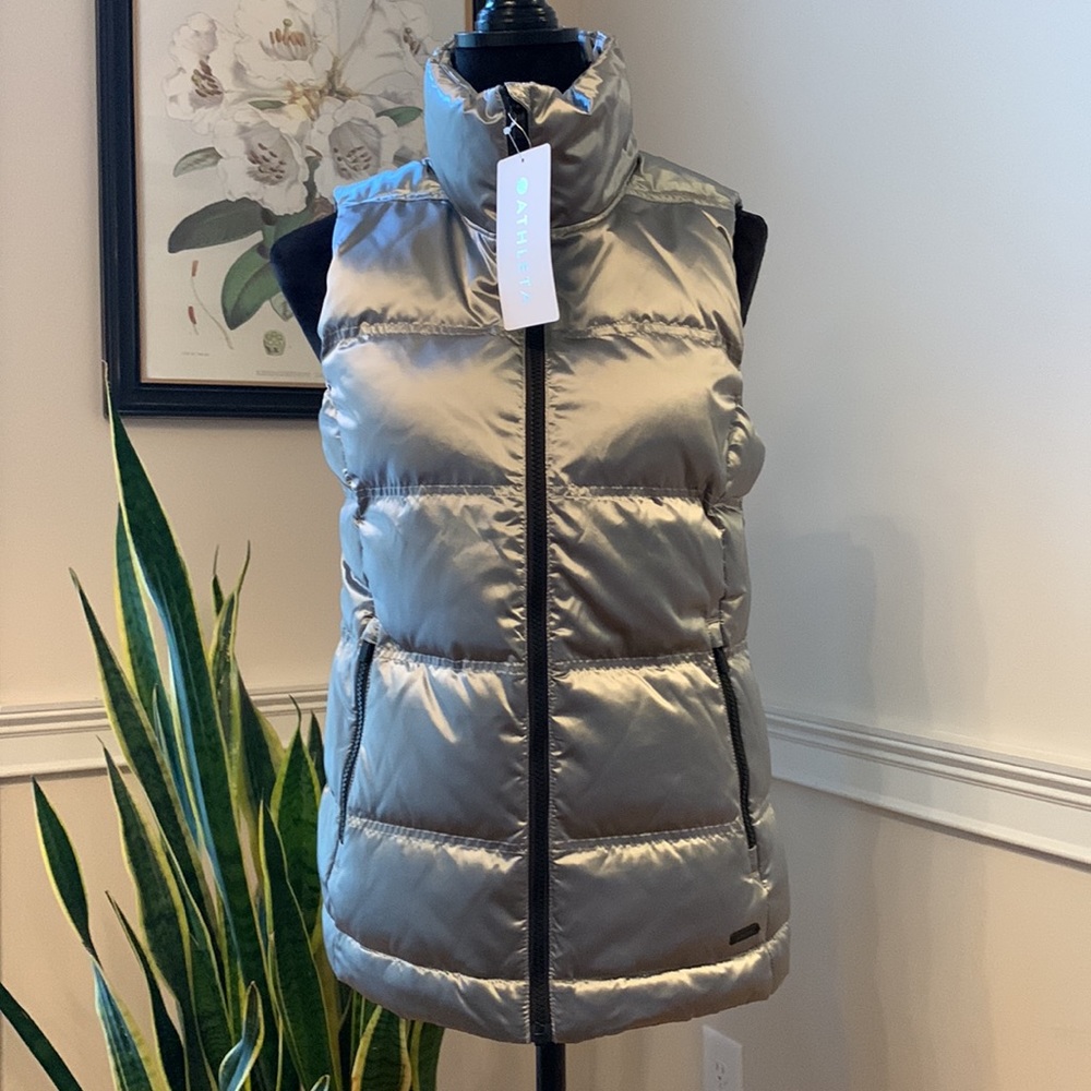 Athleta down arch vest